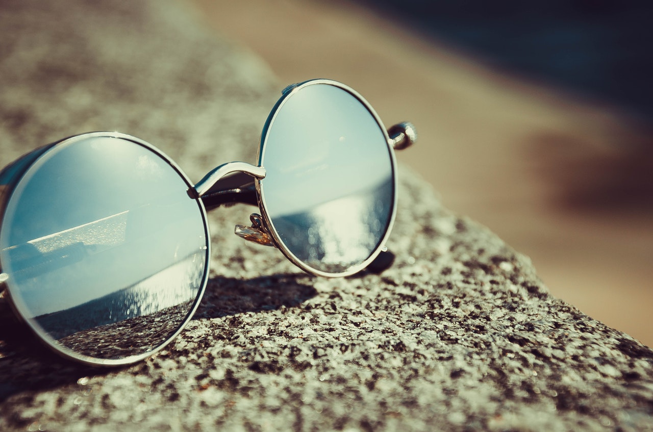 Glasses with reflection